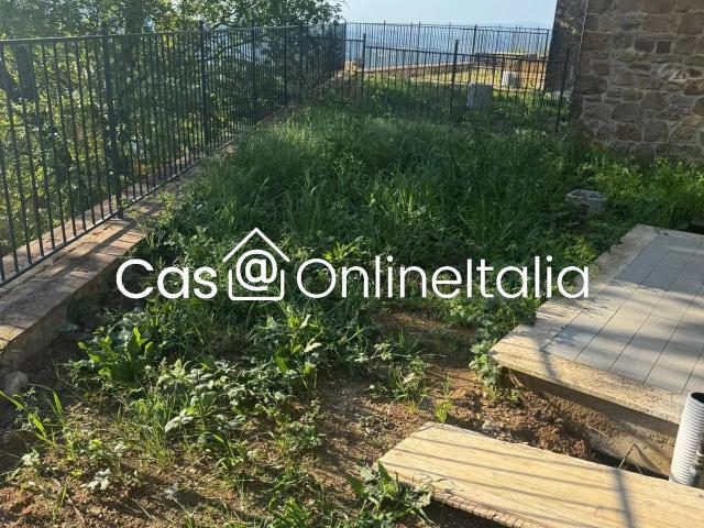 Appartamento in vendita a Passignano Sul Trasimeno, Umbria