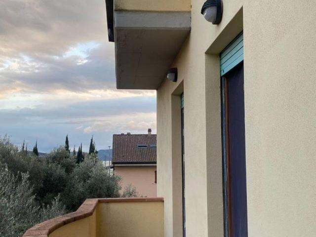 Appartamento in vendita a Cerqueto, Passignano Sul Trasimeno