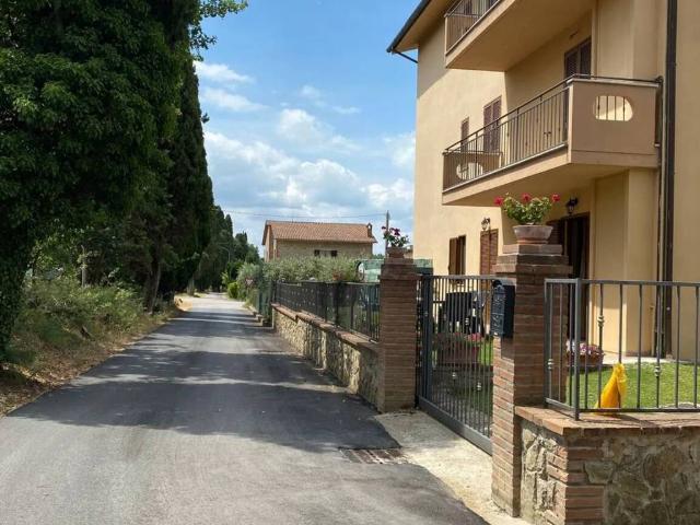 Appartamento in vendita a Cerqueto, Passignano Sul Trasimeno