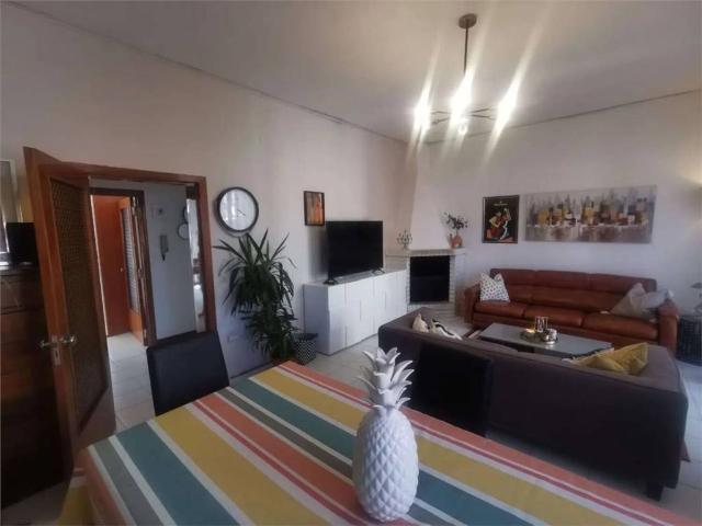 Appartamento in vendita a Passignano Sul Trasimeno, Umbria