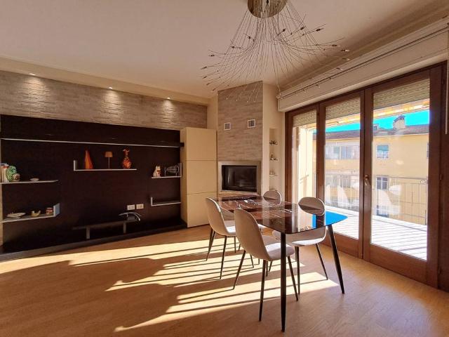 Appartamento in vendita a Passignano Sul Trasimeno, Umbria