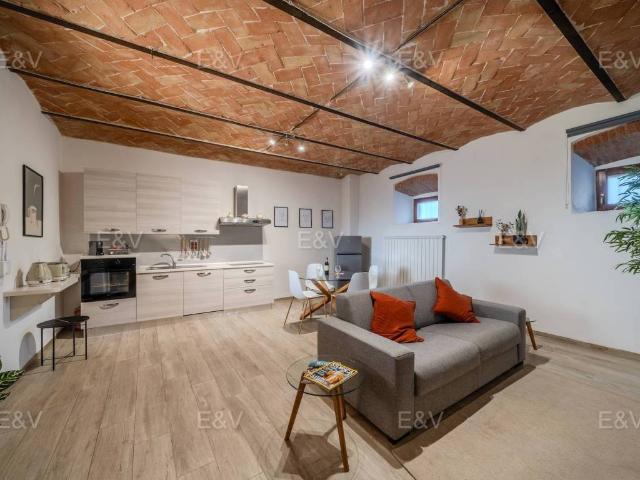 Appartamento in vendita a Passignano Sul Trasimeno, Umbria