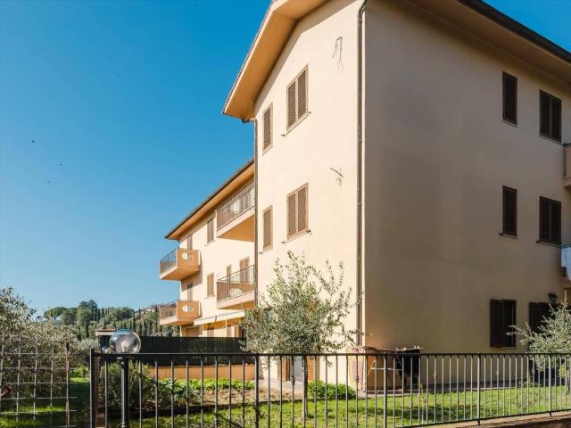 Appartamento in vendita a Cerqueto, Passignano Sul Trasimeno