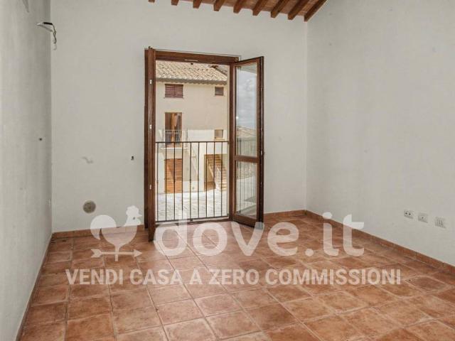 Appartamento in vendita a Passignano Sul Trasimeno, Umbria