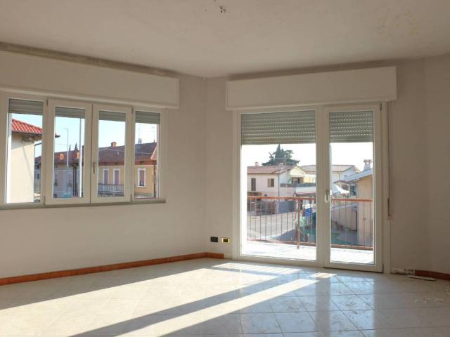 Appartamento in vendita a Passirano, Lombardia