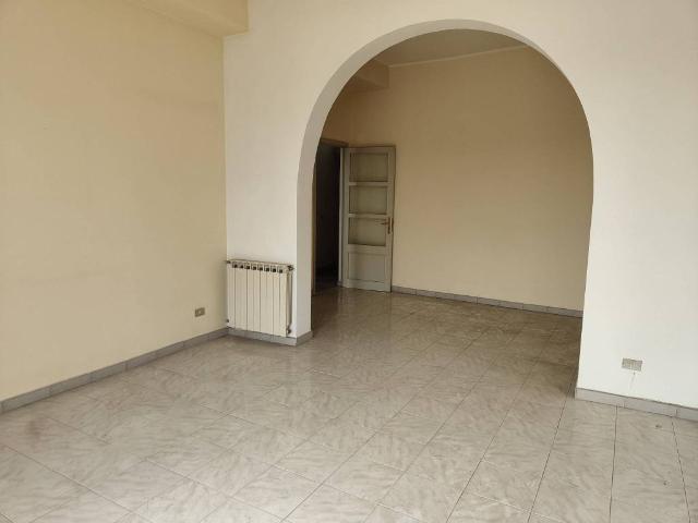 Appartamento in vendita a Paternò, Catania