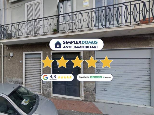 Appartamento in vendita a Paternò, Catania