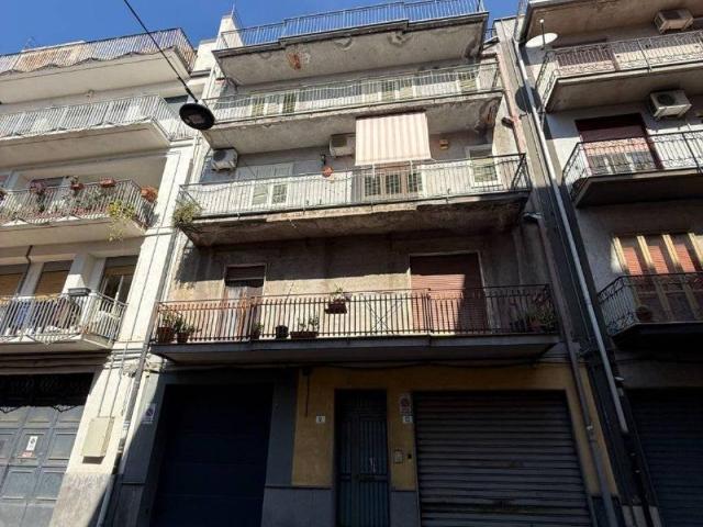 Appartamento in vendita a Paternò, Catania
