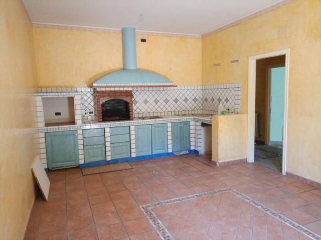 Appartamento in vendita a Paternò, Catania