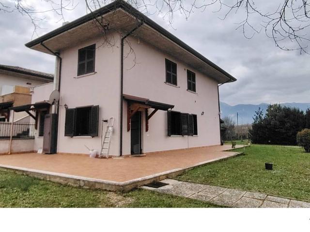 Appartamento in vendita a Patrica, Lazio