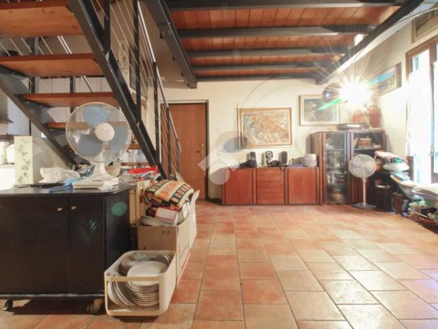 Appartamento in vendita a Pavia, Lombardia