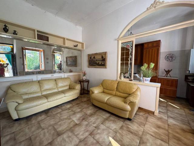 Appartamento in vendita a Pavia, Lombardia