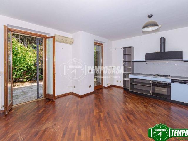 Appartamento in vendita a Pavia, Lombardia