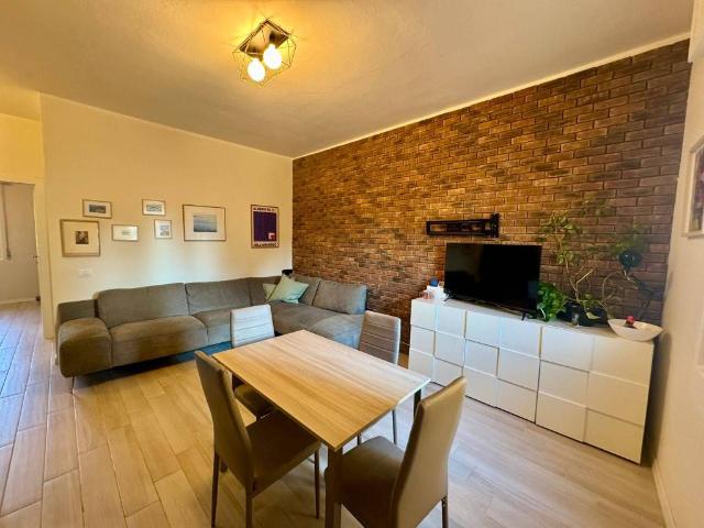 Appartamento in vendita a Pavia, Lombardia