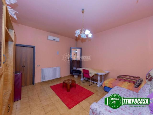 Appartamento in vendita a Pavia, Lombardia