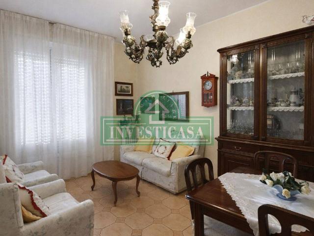 Appartamento in vendita a Pavia, Lombardia