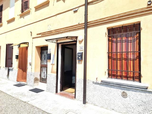 Appartamento in vendita a Pavia, Lombardia