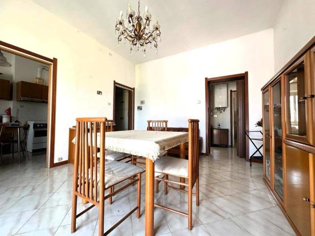 Appartamento in vendita a Pavia, Lombardia