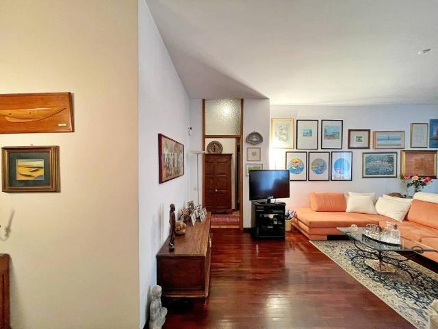 Appartamento in vendita a Cascina Madonnina, Pavia
