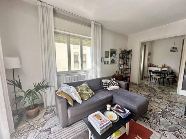 Appartamento in vendita a Pavia, Lombardia