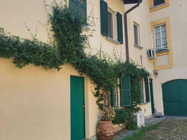 Appartamento in vendita a Pavia, Lombardia