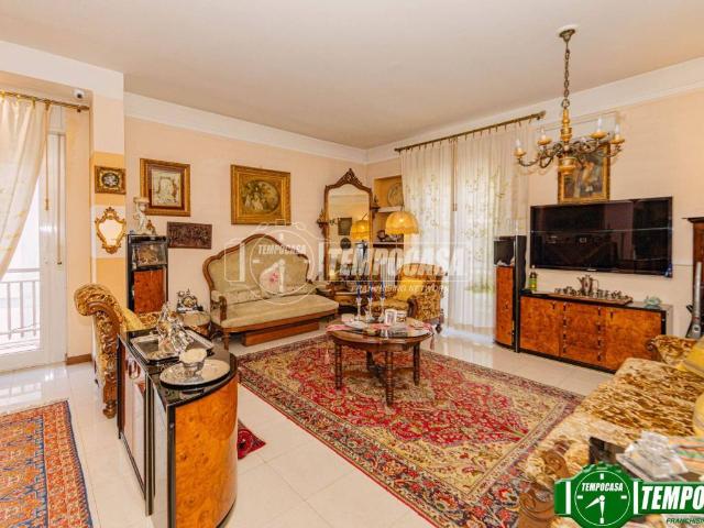 Appartamento in vendita a Pavia, Lombardia