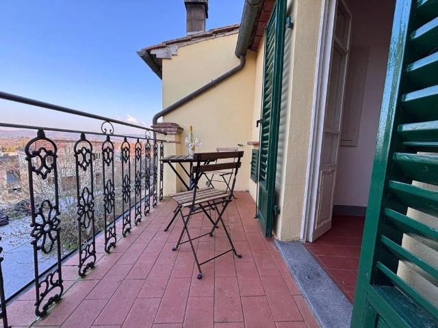 Appartamento in vendita a Peccioli, Toscana