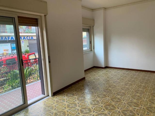 Appartamento in vendita a Pedara, Catania