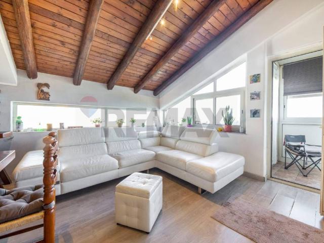 Appartamento in vendita a Pedara, Catania