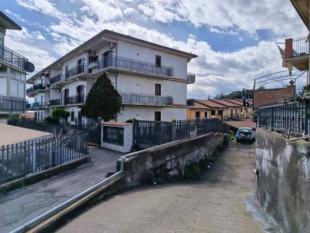 Appartamento in vendita a Pedara, Sicilia
