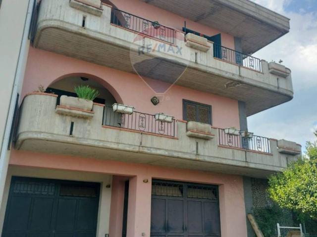 Appartamento in vendita a Pedara, Sicilia