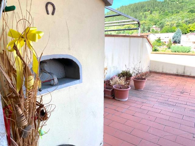 Appartamento in vendita a Unione di Comuni Valdarno e Valdisieve, Pelago