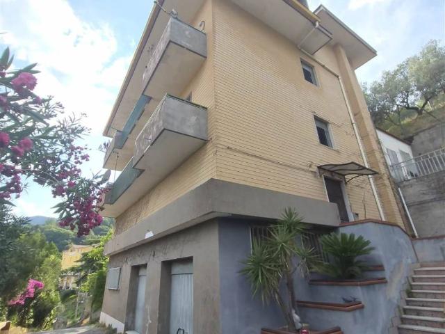 Appartamento in vendita a Pellezzano, Campania
