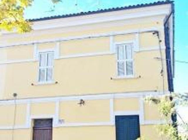 Appartamento in vendita a Penne, Abruzzo