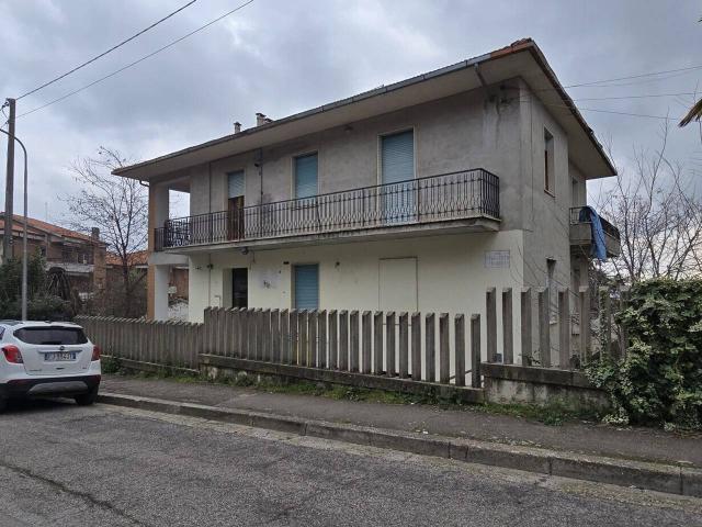 Appartamento in vendita a Penne, Abruzzo