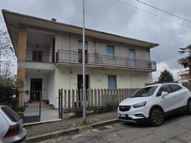 Appartamento in vendita a Penne, Abruzzo