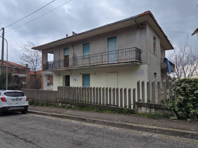 Appartamento in vendita a Penne, Abruzzo