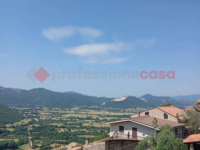 Appartamento in vendita a Pereto, Abruzzo