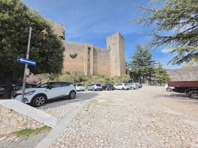 Appartamento in vendita a Pereto, Abruzzo