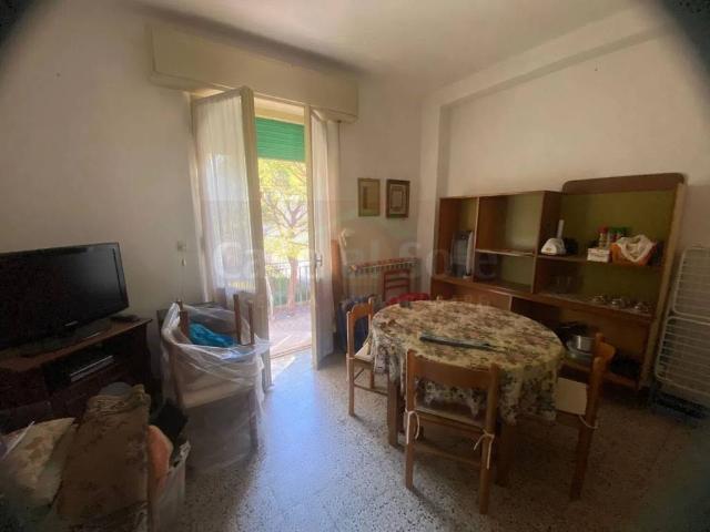 Appartamento in vendita a Quartiere Mercatale, Marche