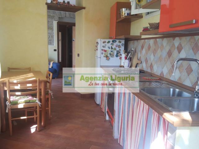 Appartamento in vendita a Perinaldo, Liguria