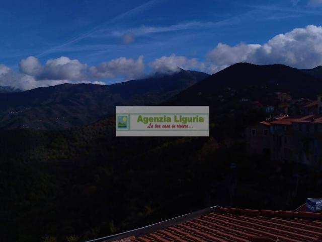 Appartamento in vendita a Perinaldo, Liguria