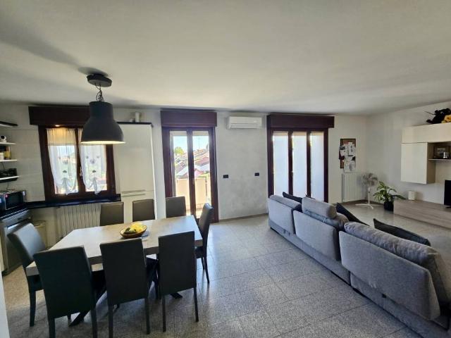 Appartamento in vendita a Pernumia, Padova