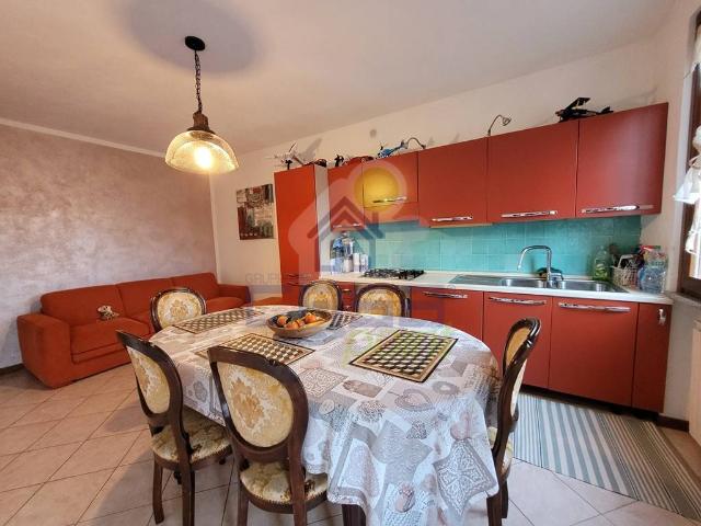 Appartamento in vendita a Persico Dosimo, Lombardia