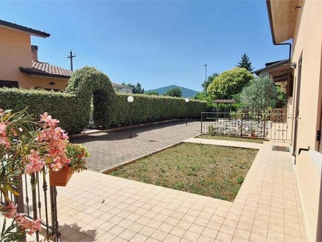 Appartamento in vendita a Cenerente, Umbria