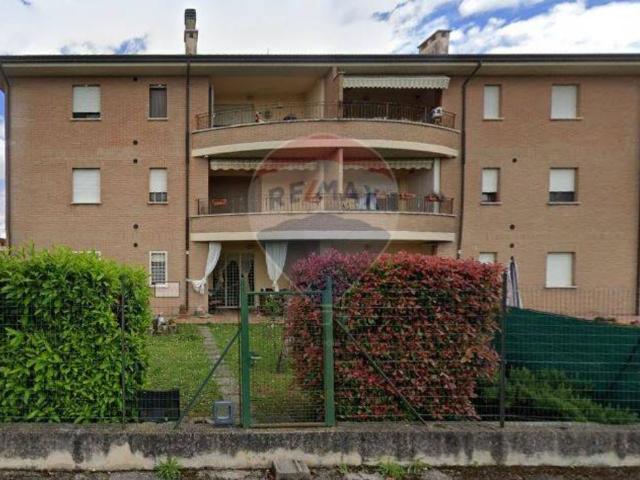 Appartamento in vendita a Borgo Collestrada, Cenerente