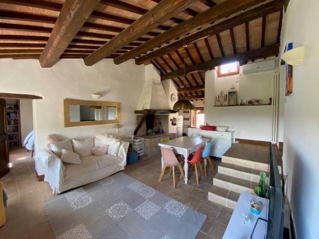 Appartamento in vendita a Cenerente, Umbria