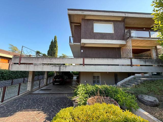 Appartamento in vendita a Montebello, Cenerente
