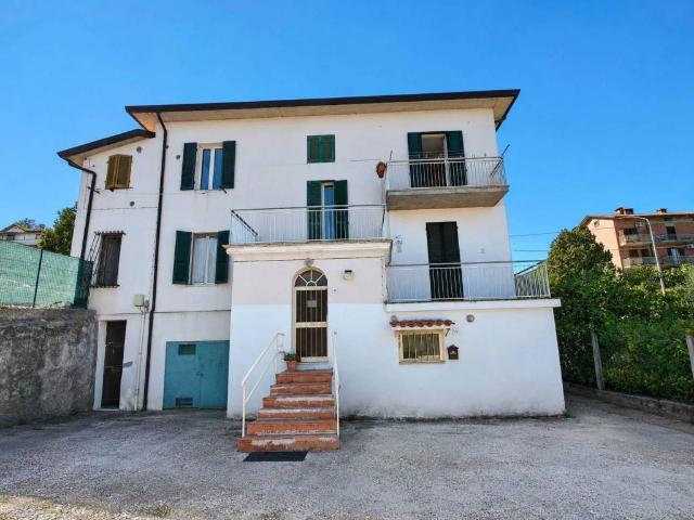Appartamento in vendita a Villa Pitignano, Cenerente