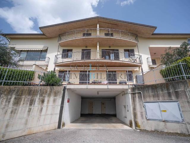 Appartamento in vendita a Cenerente, Umbria